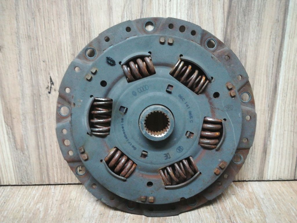 Демпфер к Audi A4 2003