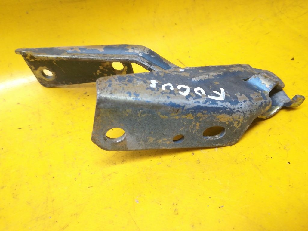 Петля капота к Ford Focus 2000