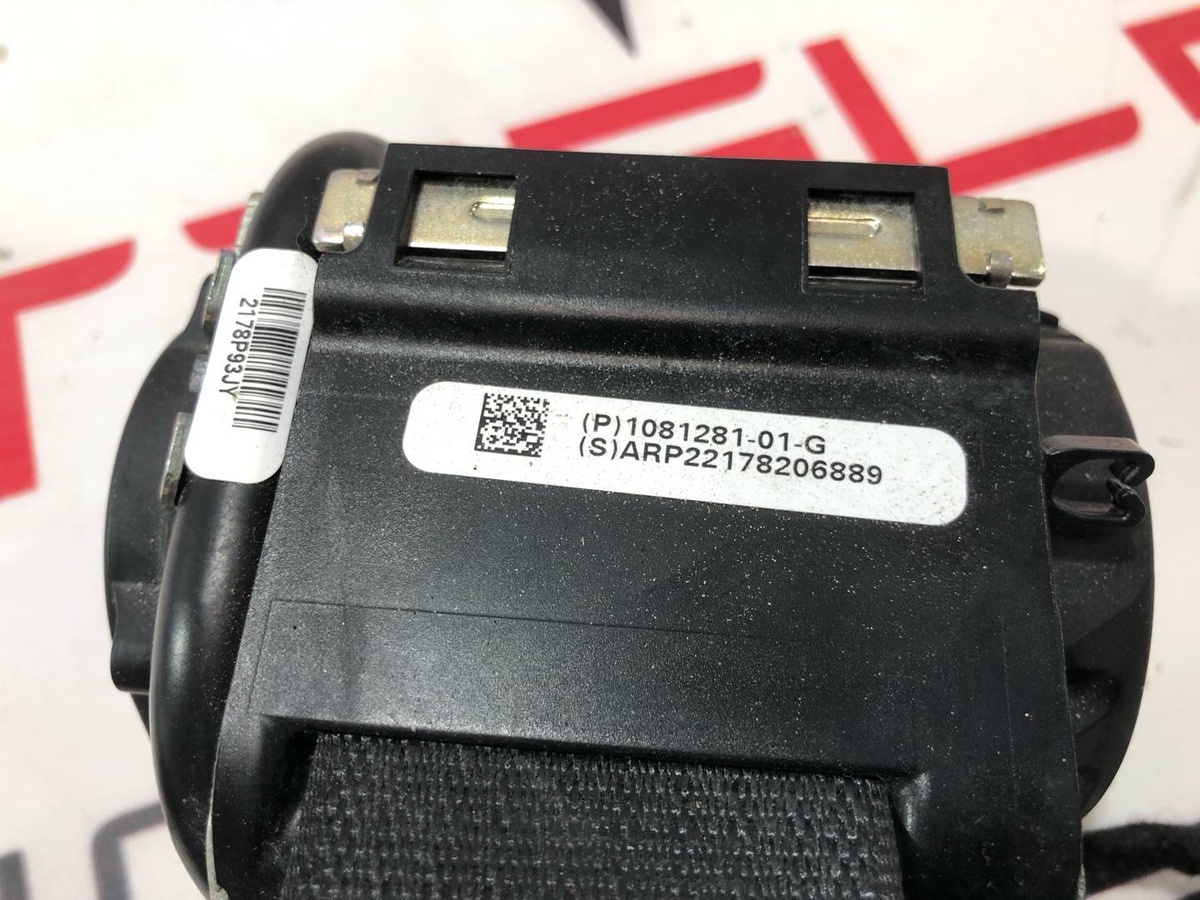 Ремень безопасности к Tesla Model 3 2022