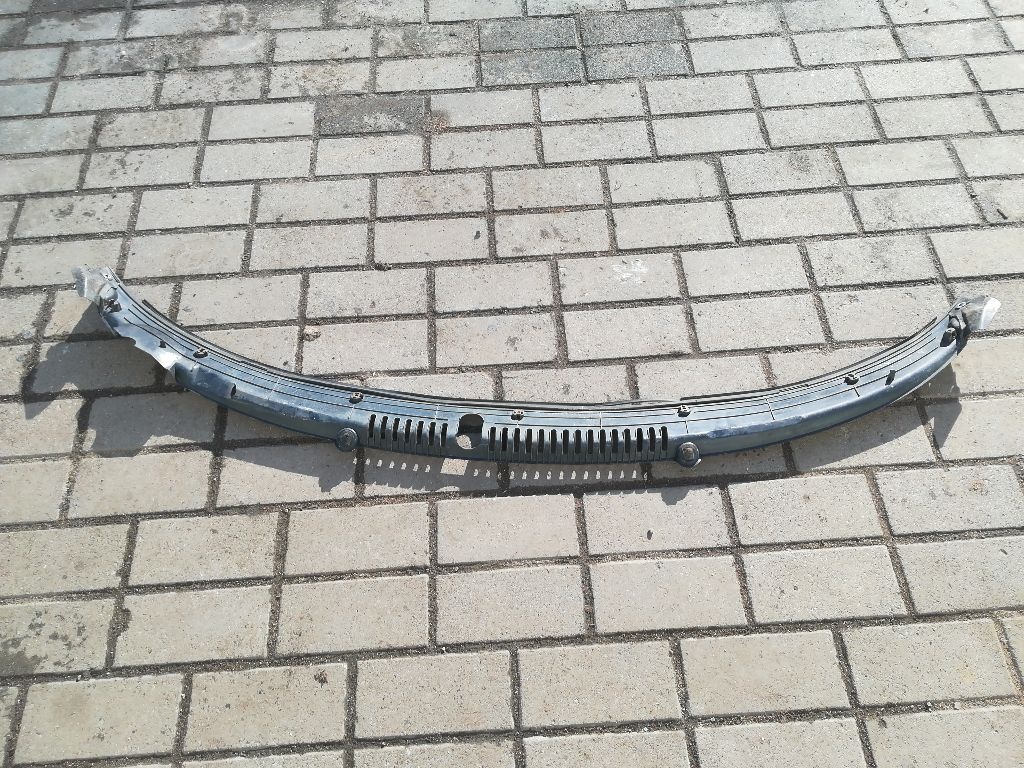 Дождевик к Mazda 323 1990