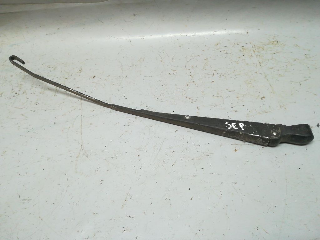 Щеткодержатель задний к Kia Sephia 1997