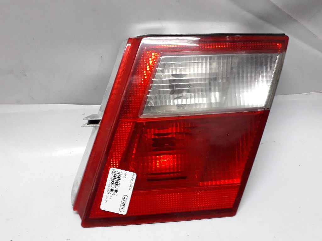 Фонарь крышки багажника правый к Saab 9-5 2002