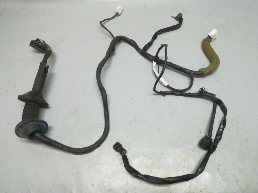 Проводка двери к Mitsubishi Galant 2002
