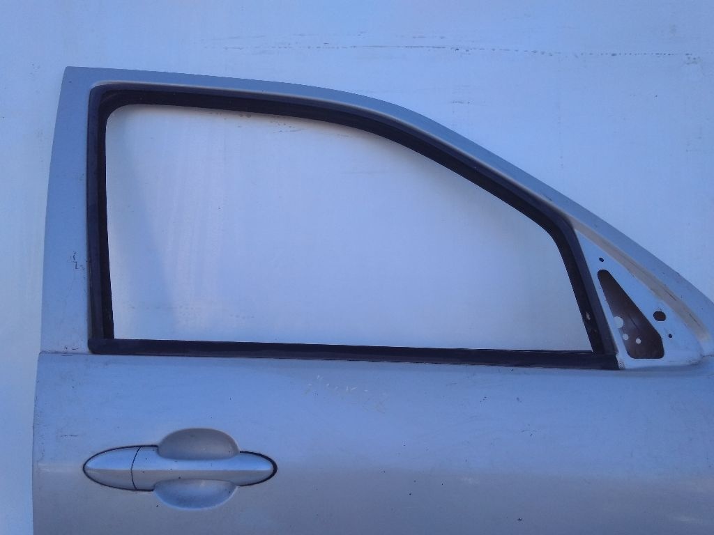 Стекло двери передней правой к Mazda Tribute 2003
