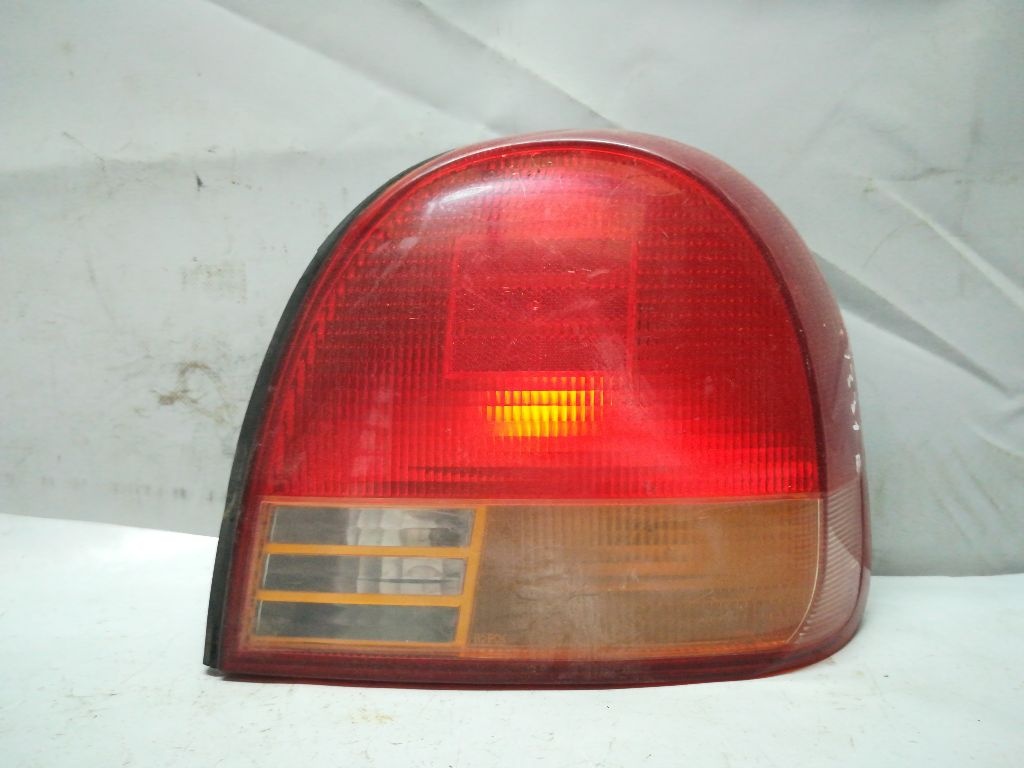 Фонарь задний правый к Hyundai Sonata 1999