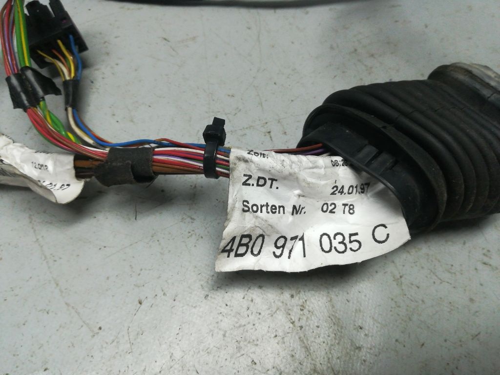 Проводка двери к Audi A6 2004