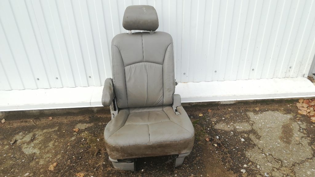 Сиденье заднее к Mazda MPV 2002