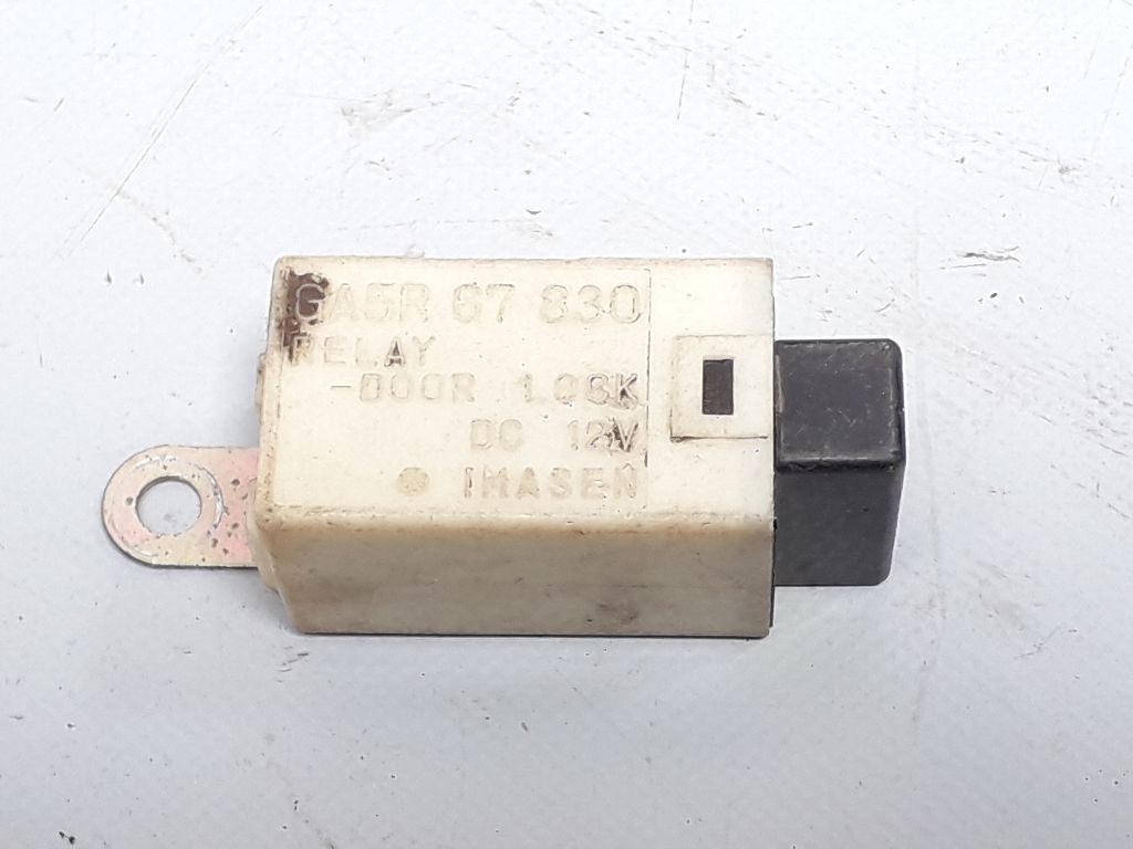 Реле (прочие) к Mazda 626 1995