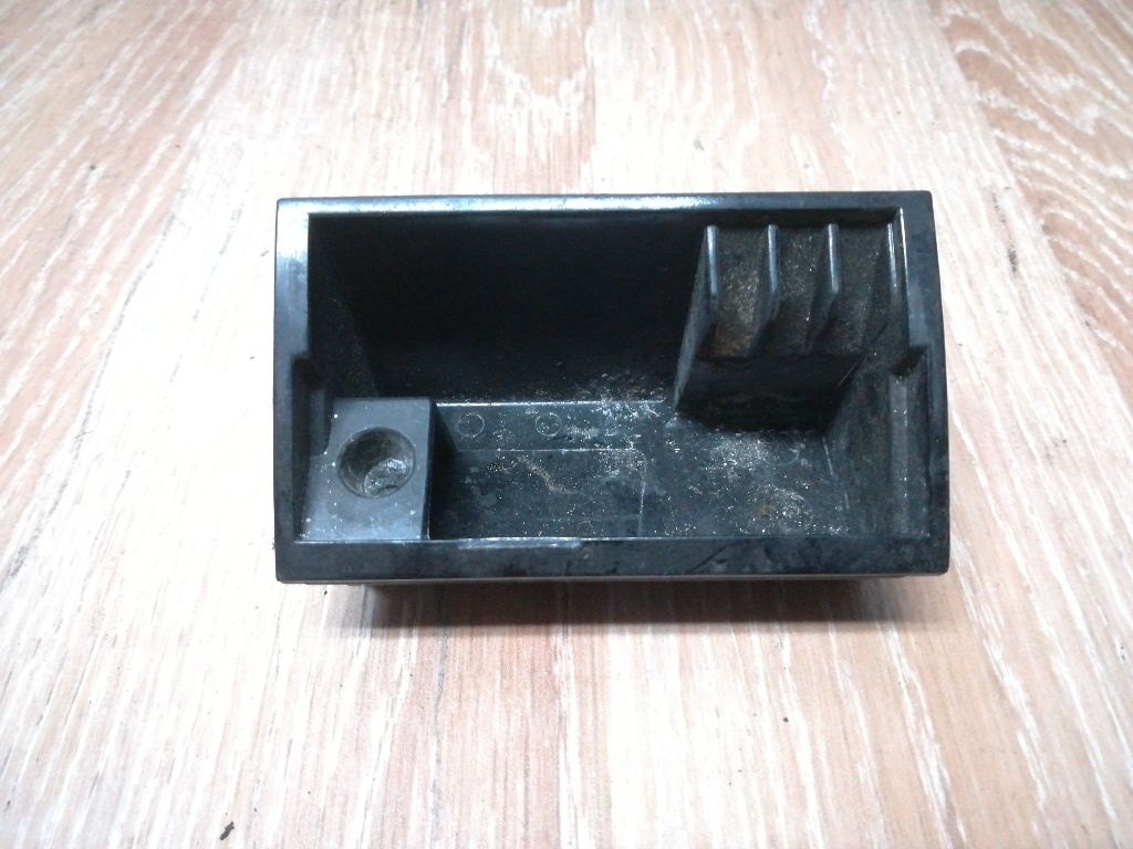 Пепельница к Audi A4 1999