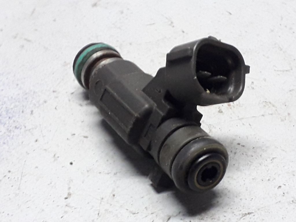 Форсунка к Nissan Altima 2004