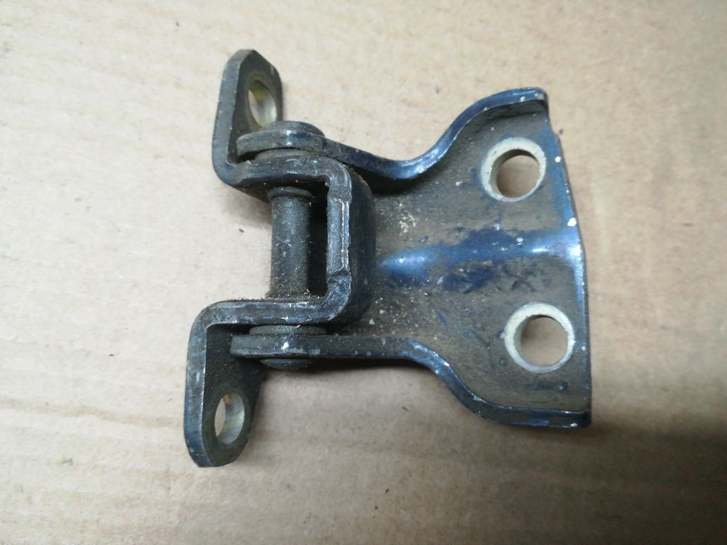 Петля двери к Proton 400 1997