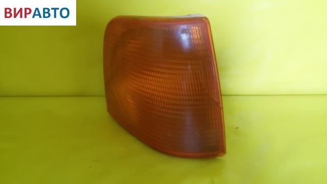 Поворотник правый к Audi 100 1989