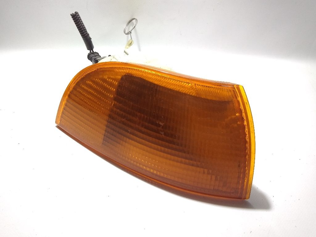 Поворотник правый к Fiat Punto 1995