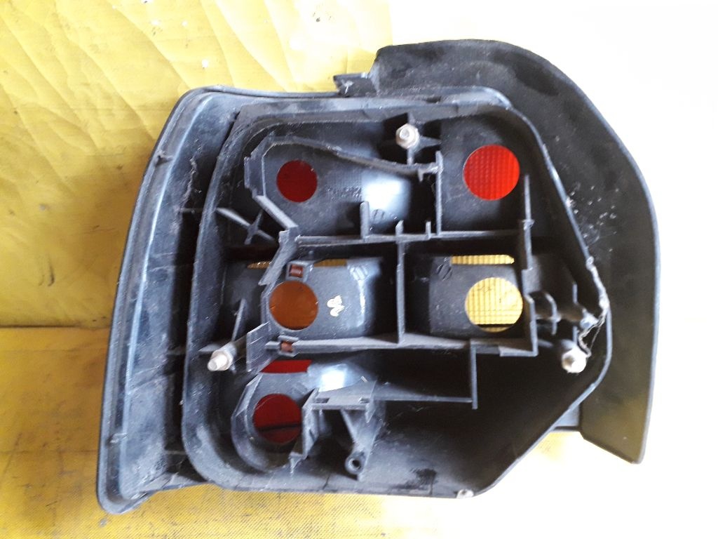 Фонарь задний правый к Renault 19 1991