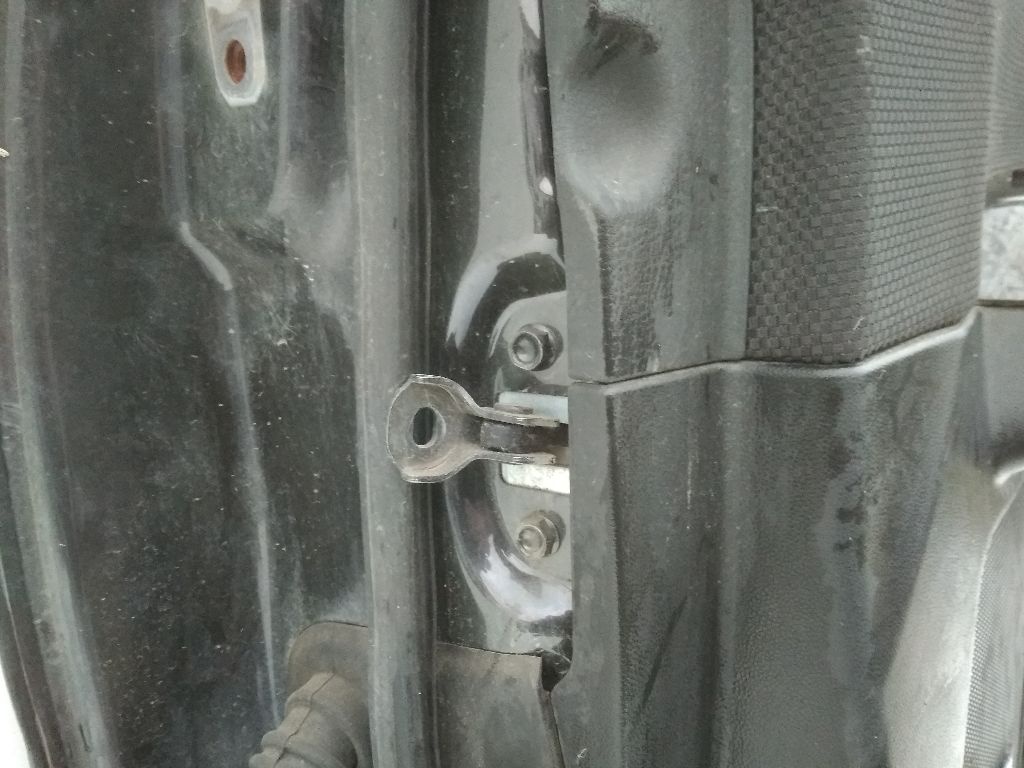 Ограничитель открывания двери к Mazda MPV 2008