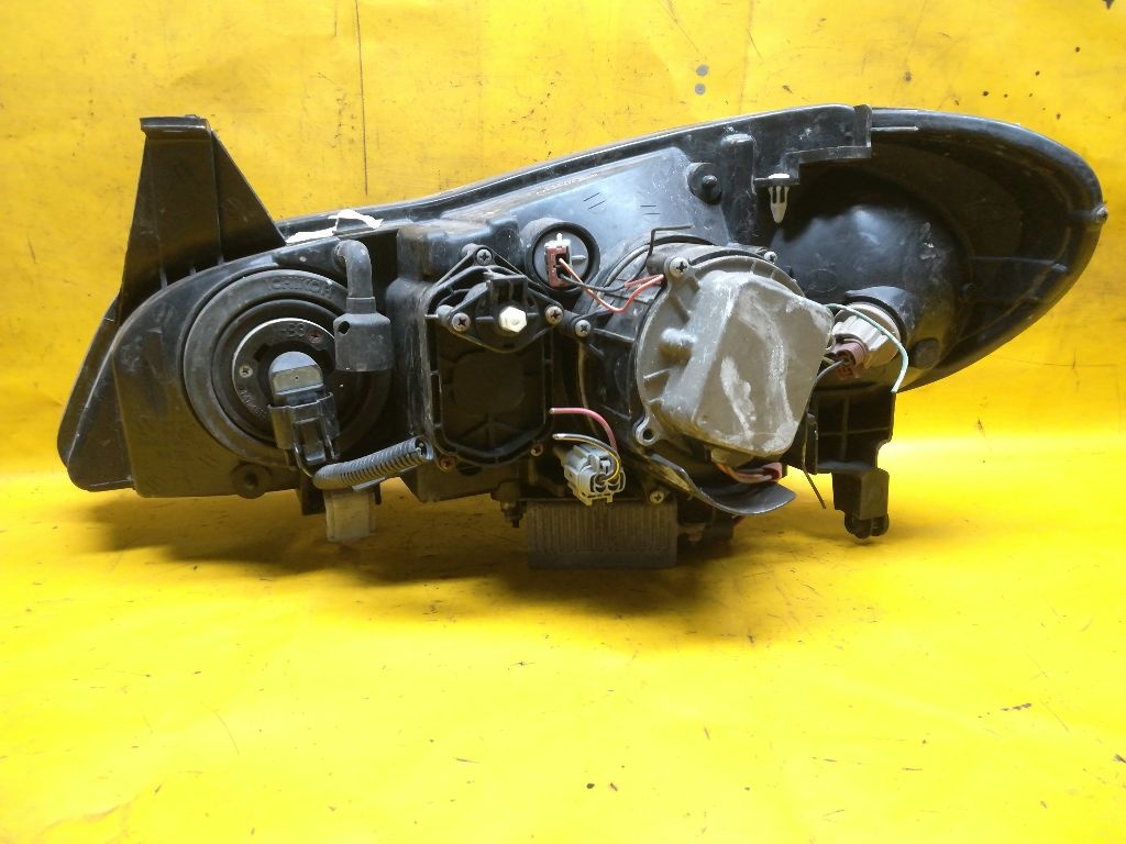Фара правая к Infiniti I 2001