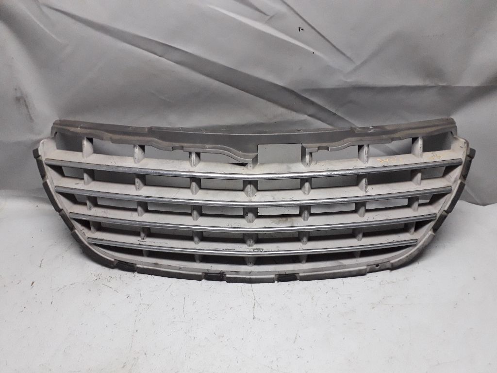 Решетка радиатора к Chrysler Pacifica 2005