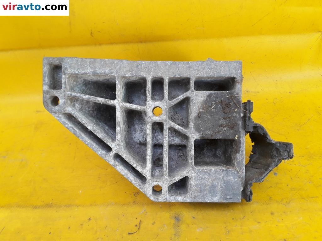 Кронштейн к Renault Scenic 1998