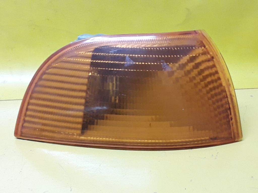 Поворотник правый к Fiat Punto 1998