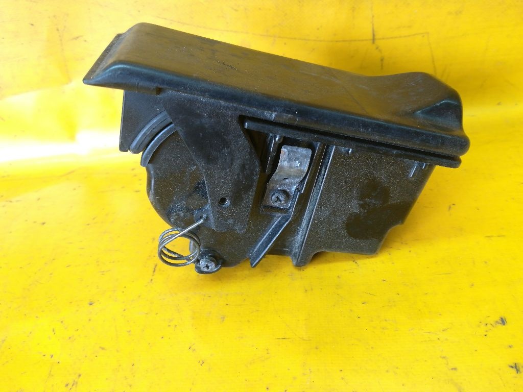 Пепельница к Mazda Xedos 9 1994