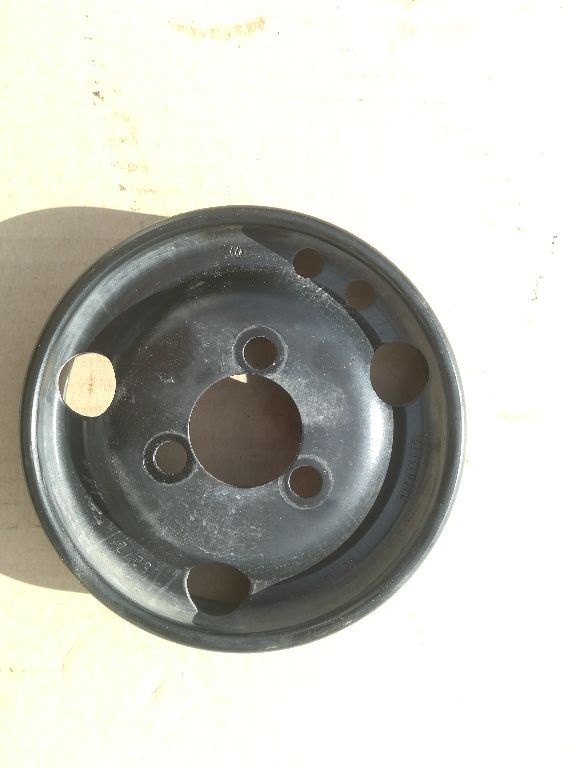Шкив помпы к Volkswagen Touareg 2008