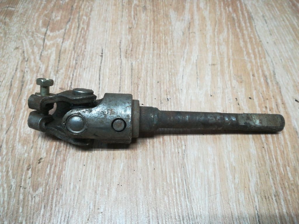 Рулевой карданчик к Mazda 323 1996