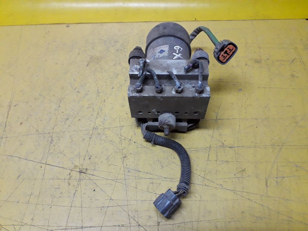 Блок ABS к Mazda Xedos 9 1999