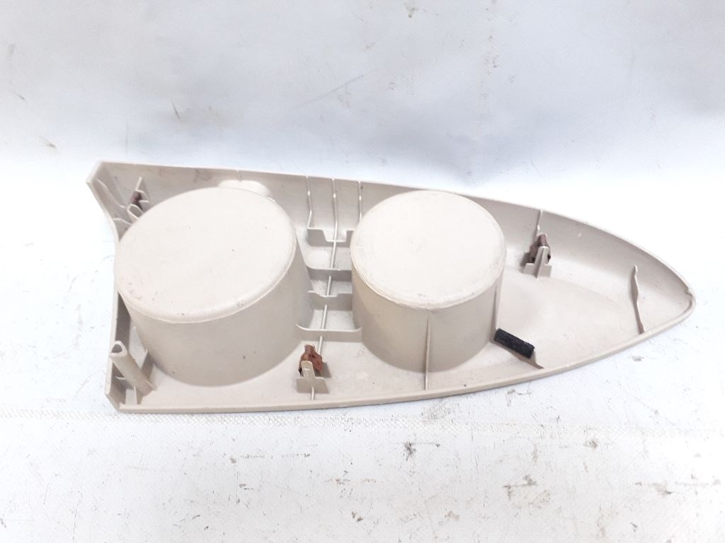 Подстаканник к Mazda MPV 2001