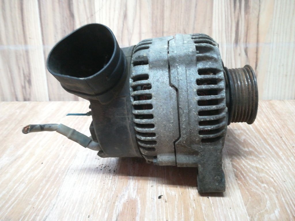 Генератор к Audi A4 1999