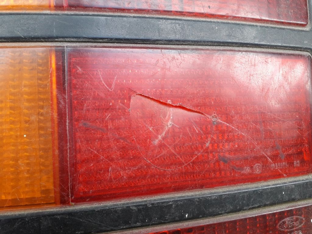 Фонарь задний левый к Ford Scorpio 1990