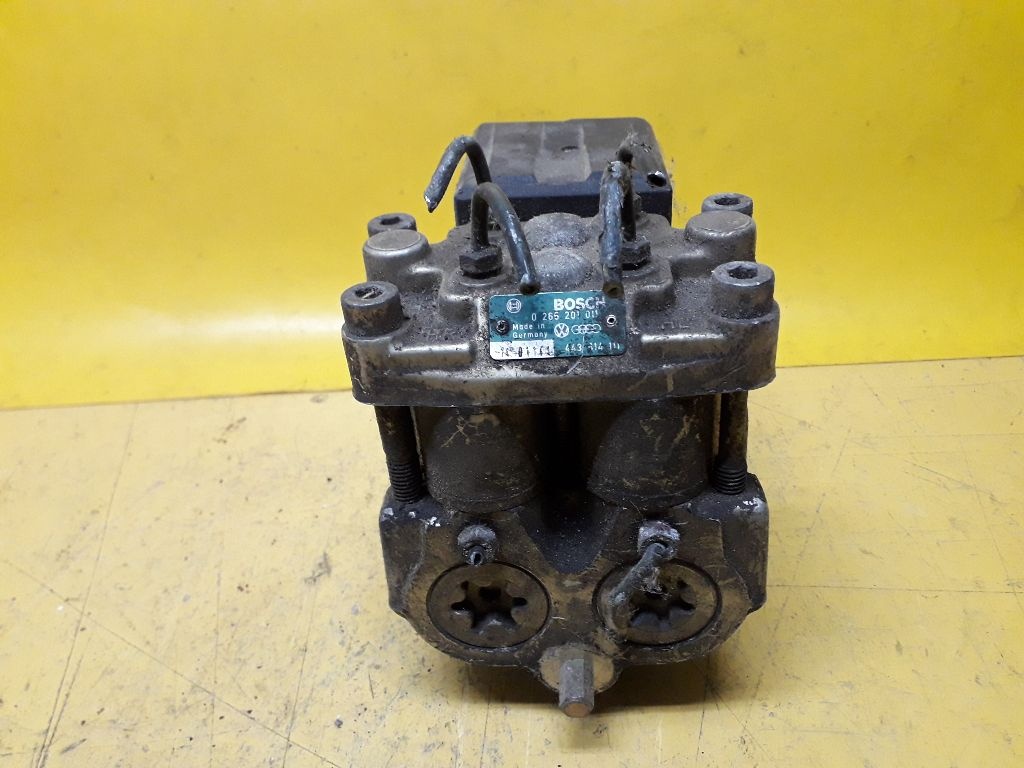 Блок ABS к Audi 80 1994