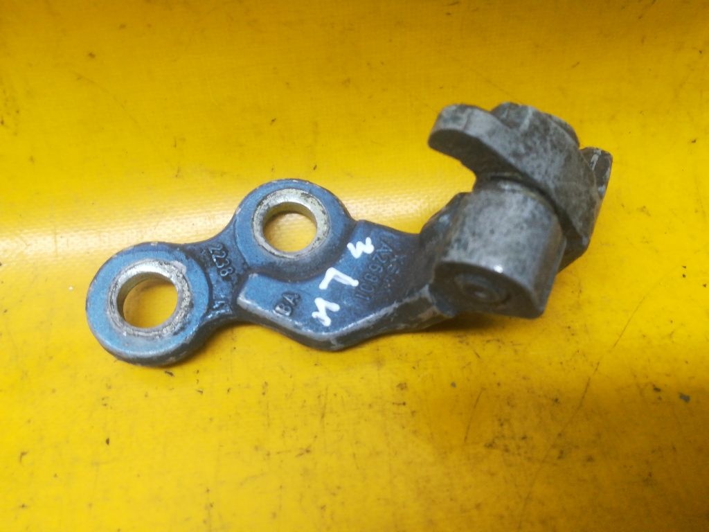 Петля двери к Ford Focus 2000