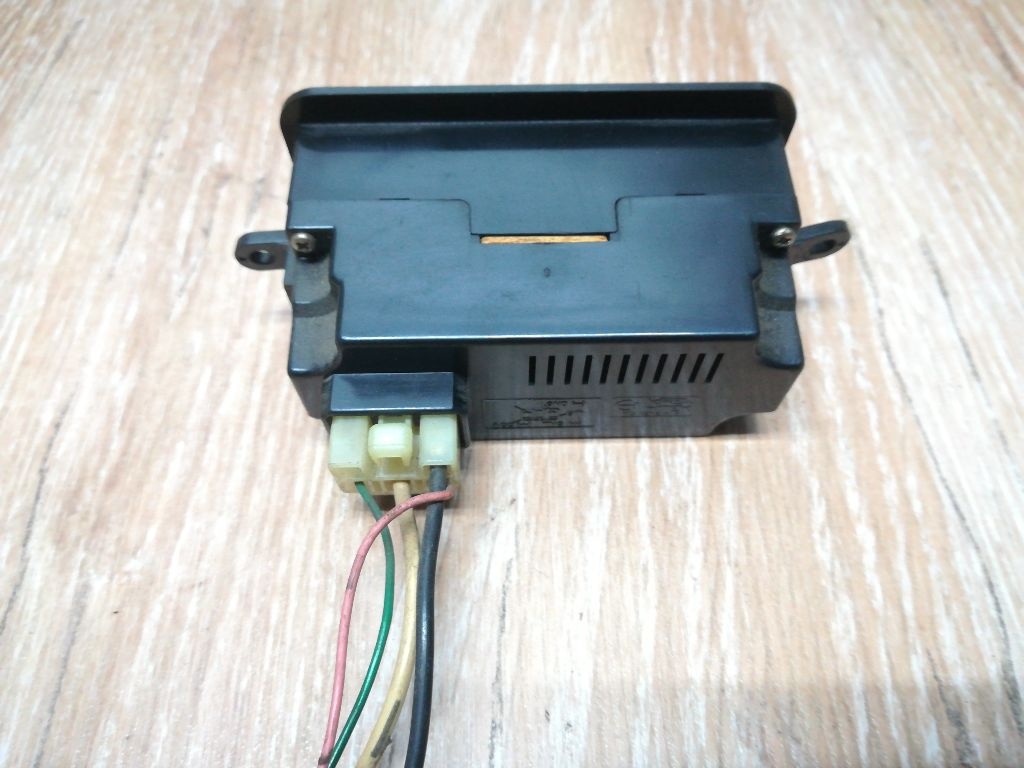 Часы к Kia Shuma 1999