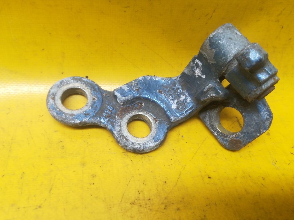 Петля двери к Ford Focus 2000