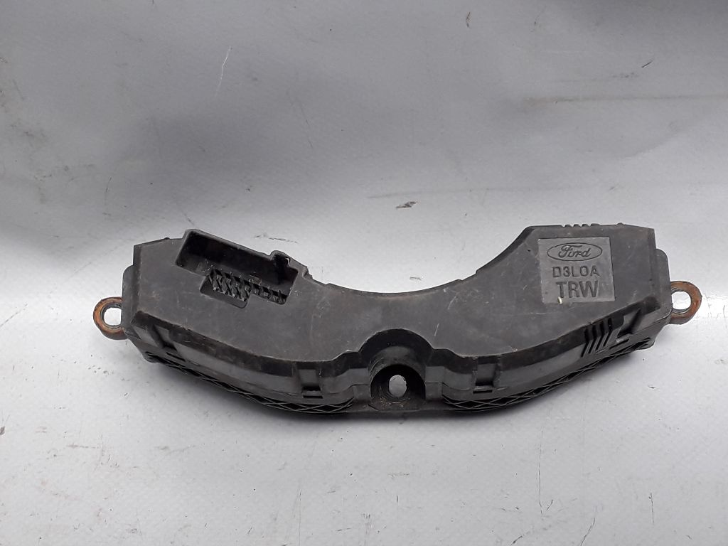 Кнопка  к Ford Focus 2001