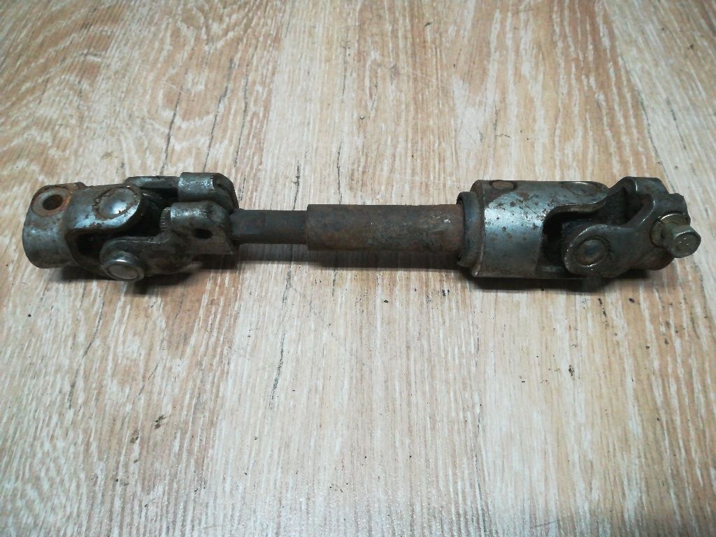 Рулевой карданчик к Mazda 323 1996