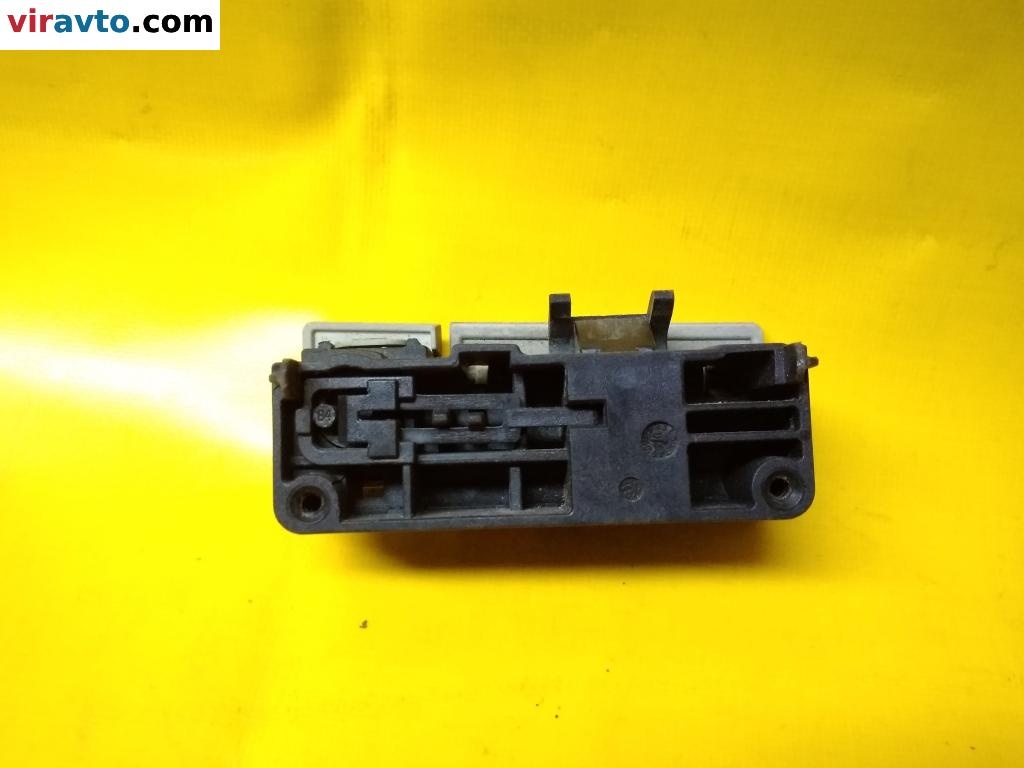 Ручка бардачка к Chrysler Pacifica 2006