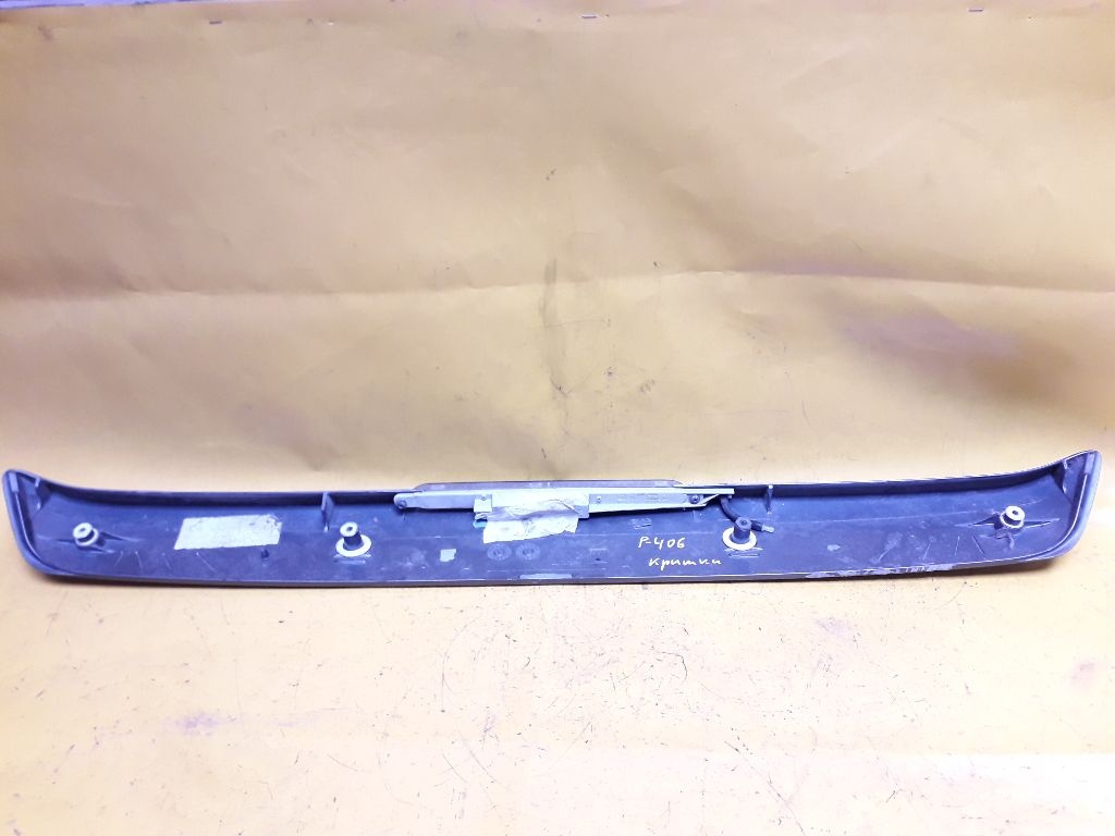 Спойлер к Peugeot 406 2000