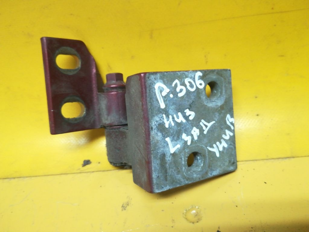 Петля двери к Peugeot 306 1997