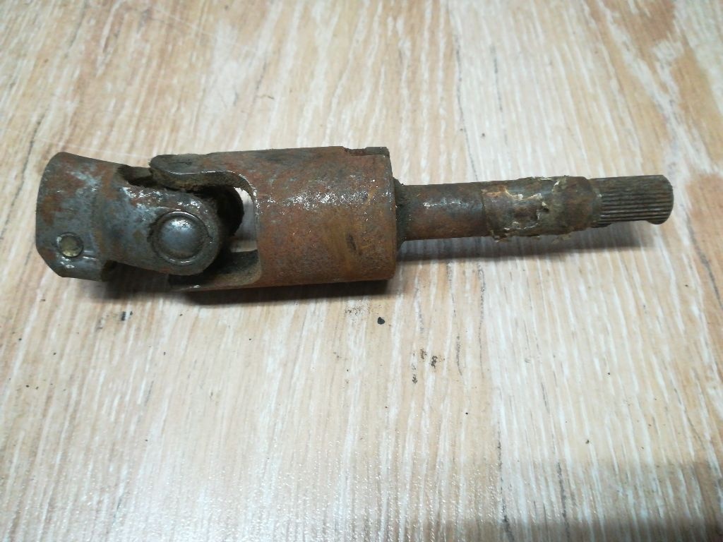 Рулевой карданчик к Kia Sephia 1995