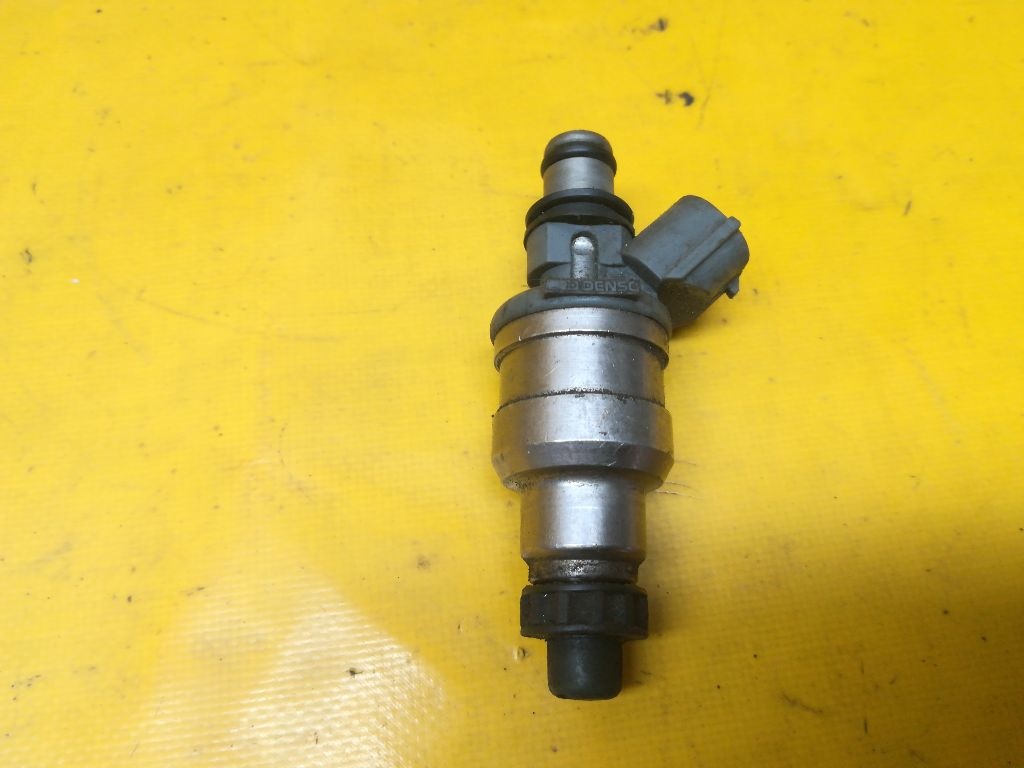 Форсунка к Mazda 323 1990