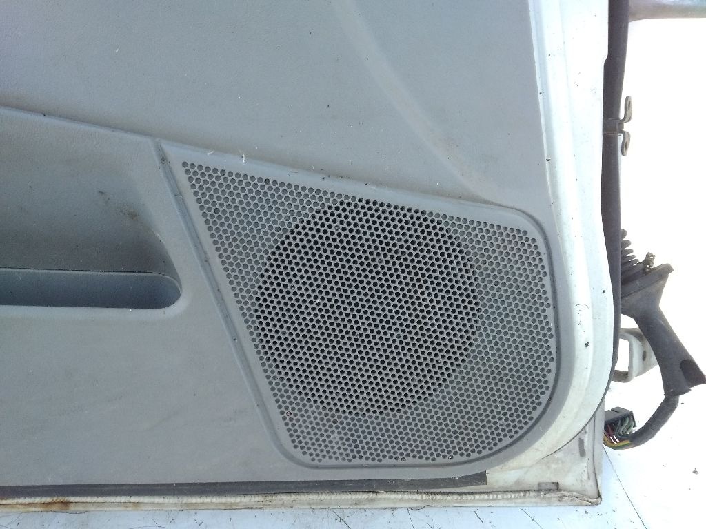Динамик к Mitsubishi Galant 2002