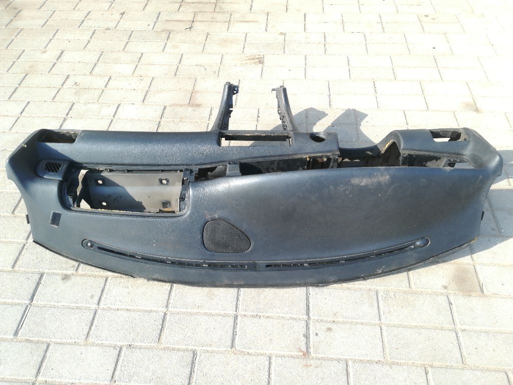 Панель передняя салона (торпедо) к Mazda Xedos 9 1994
