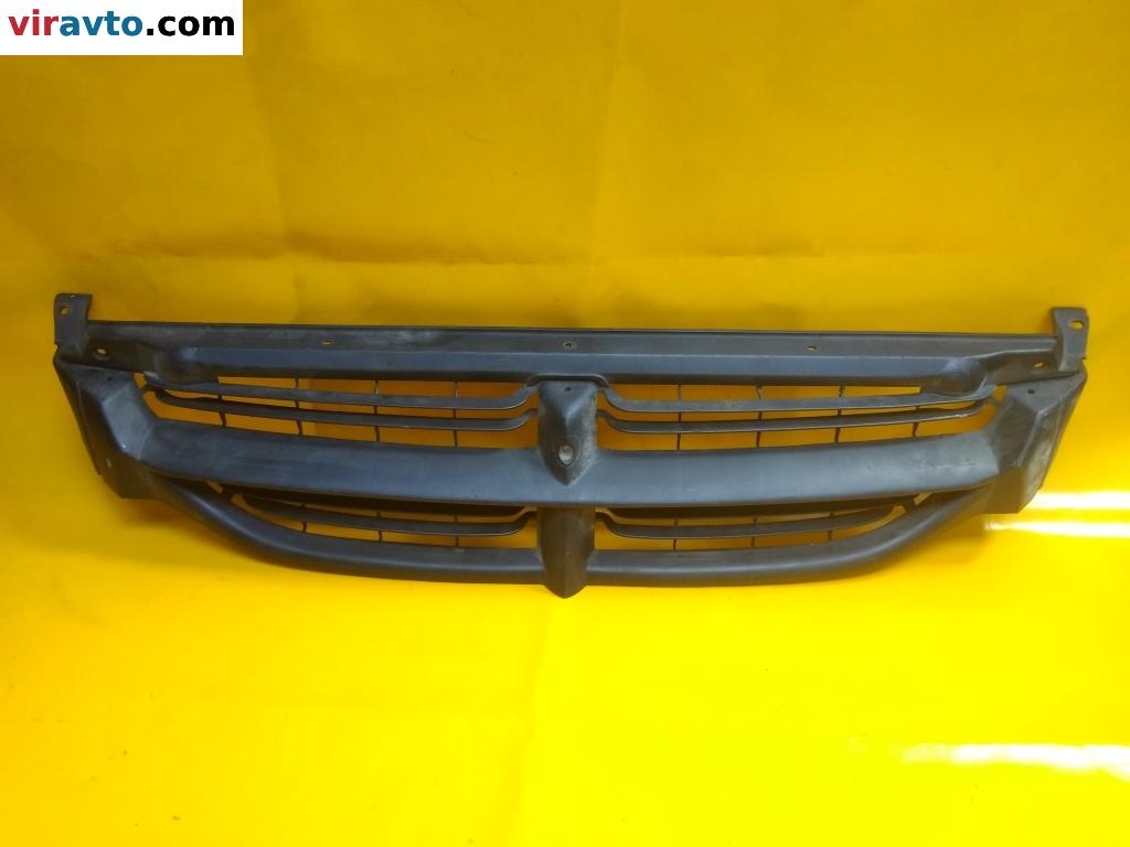 Решетка радиатора к Dodge Caravan 1999