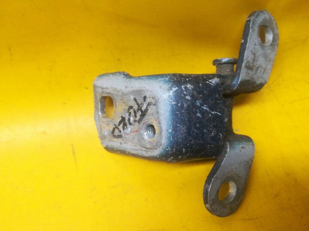 Петля двери к Ford Mondeo 2001