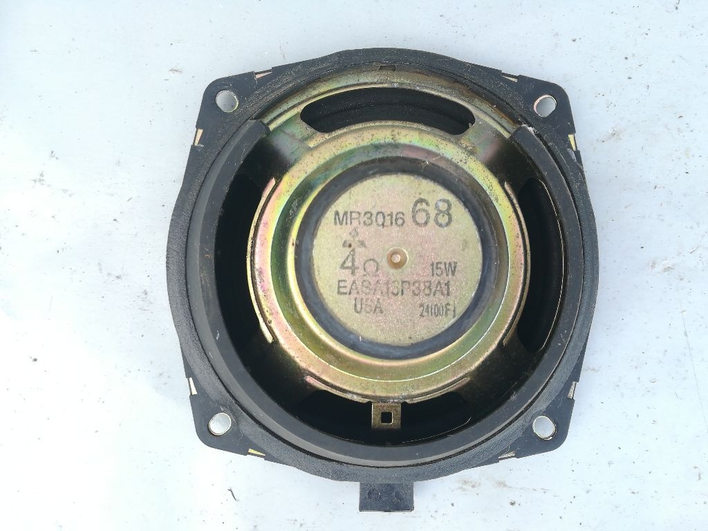 Динамик к Mitsubishi Galant 2001
