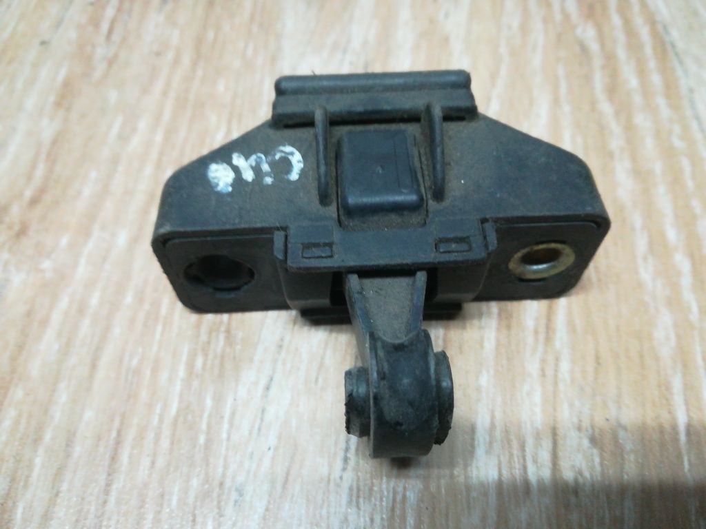 Замок багажника к Renault Clio 1996