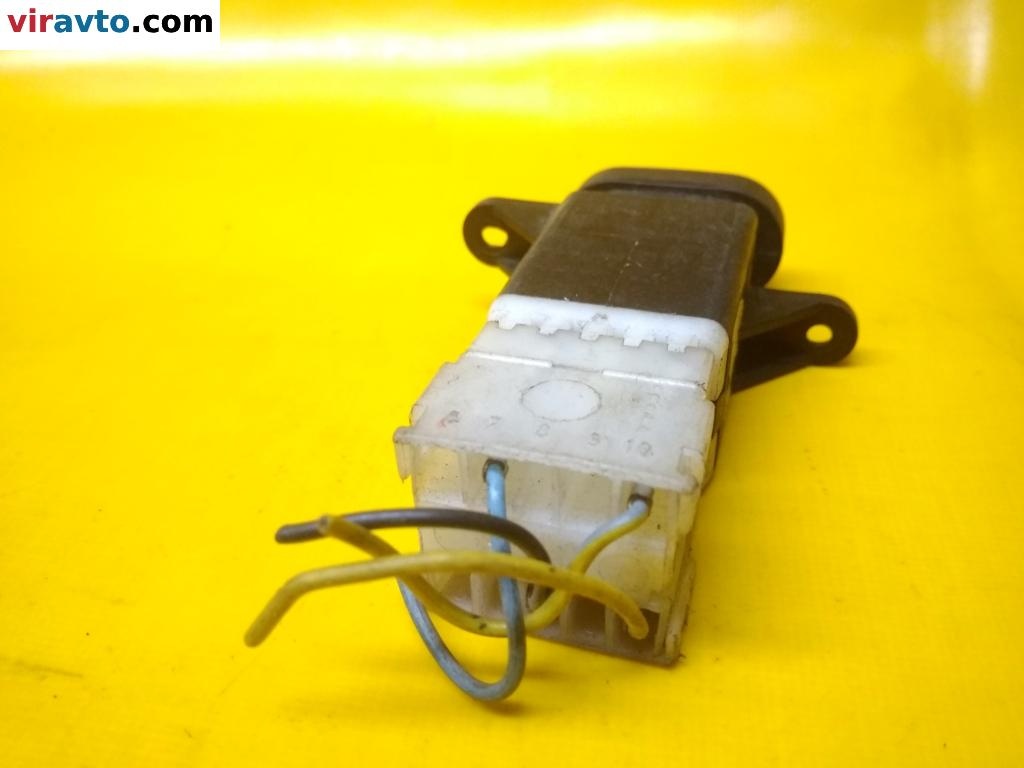 Кнопка  к Renault Laguna 1995