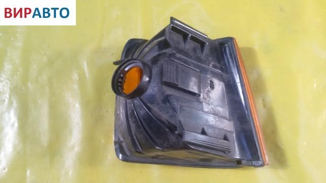 Поворотник левый к Volkswagen Passat 1988