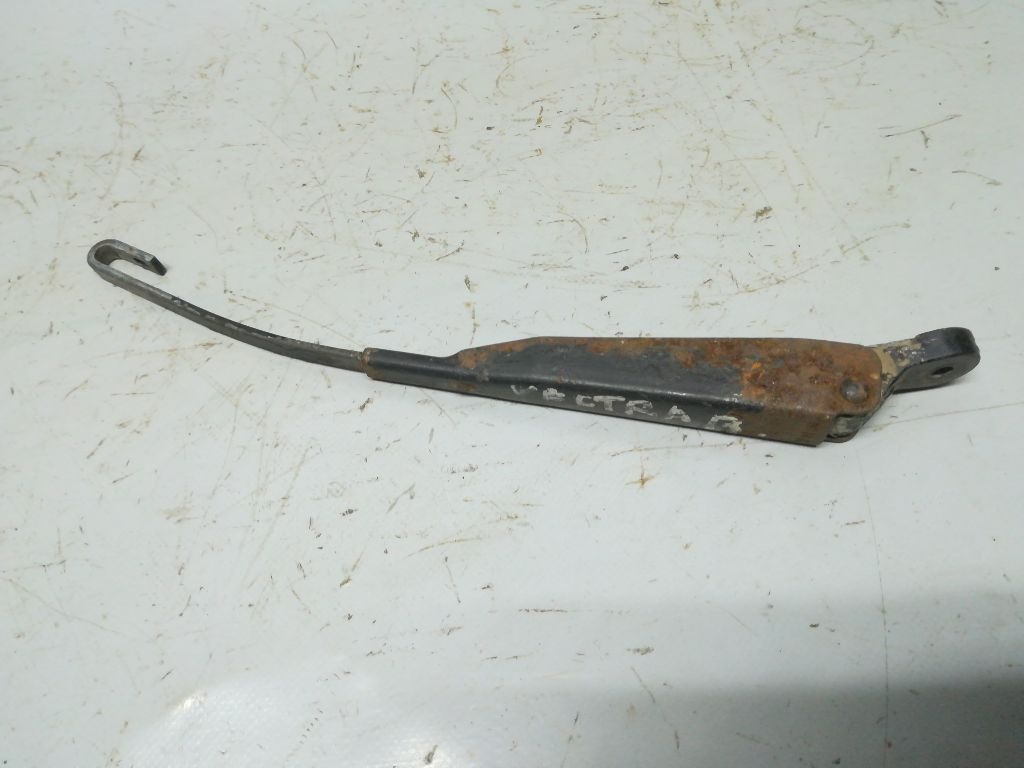 Щеткодержатель задний к Opel Vectra 1997